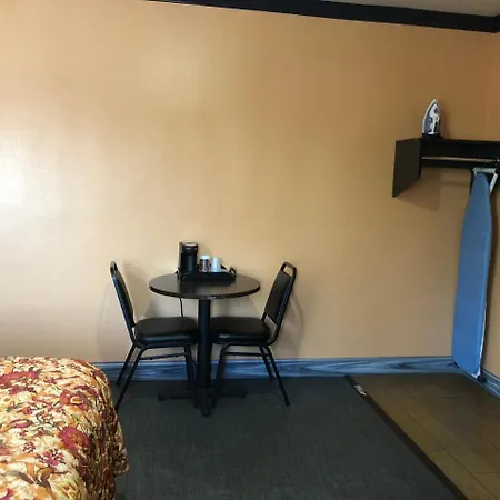 El Rancho Motel